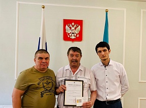 Руководителю Поискового отряда "АЛИЯ" вручена медаль Минобороны России